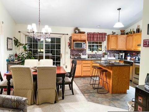 910 Walnut Dr, Logan, OH 43138 photo 4