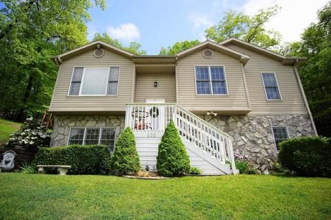 910 Walnut Dr, Logan, OH 43138 photo 1