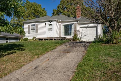 710 W Harding Rd, Springfield, OH 45504 photo 2