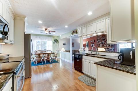 894 Candy Ln, Galloway, OH 43119 photo 8