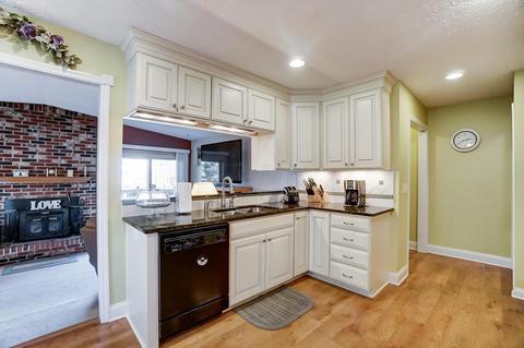 894 Candy Ln, Galloway, OH 43119 photo 9