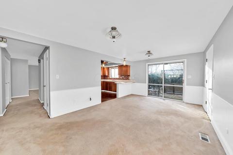 2025 Chippewa Dr, Circleville, OH 43113 photo 2