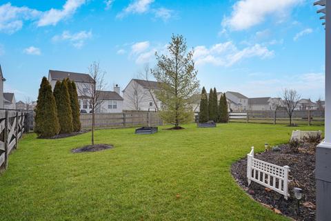 219 Brenden Loop, Delaware, OH 43015 photo 4