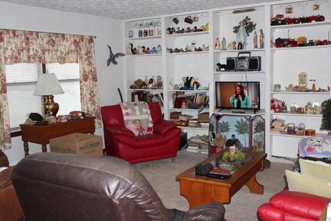 125 Rustic Dr, Circleville, OH 43113 photo 4
