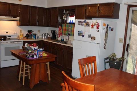 125 Rustic Dr, Circleville, OH 43113 photo 3