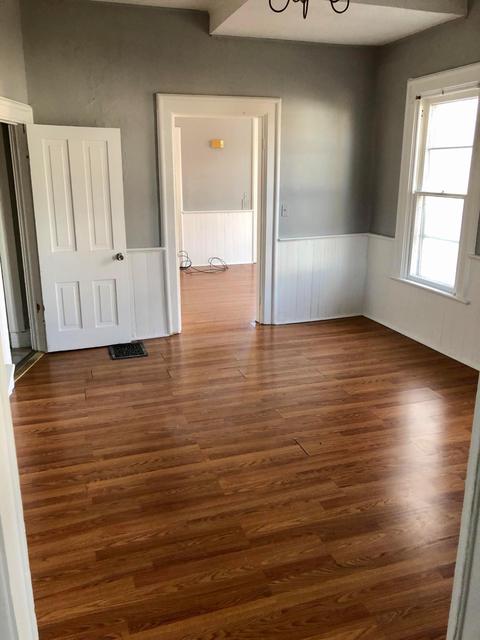 374 E Main St, Circleville, OH 43113 photo 5