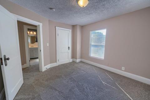 373 E Morrill Ave, Columbus, OH 43207 photo 17