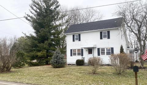 1126 Dunkle Rd, Circleville, OH 43113 photo 2