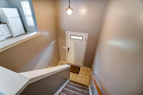 927 Robmeyer Dr, Columbus, OH 43207 photo 3