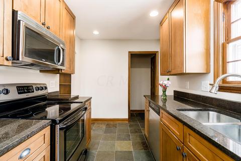 178 E Beaumont Rd, Columbus, OH 43214 photo 2