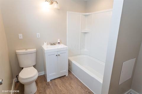 64 E Pratt St, Johnstown, OH 43031 photo 8