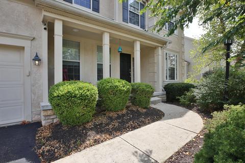 8076 Summerhouse Dr E, Dublin, OH 43016 photo 4
