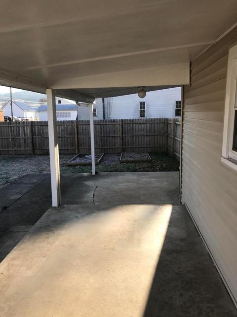 636 E Front St, Logan, OH 43138 photo 14