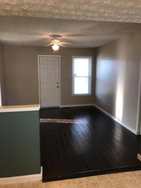 636 E Front St, Logan, OH 43138 photo 8