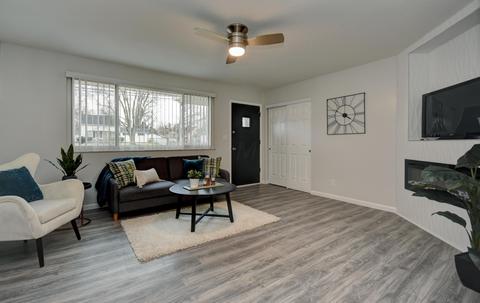 1496 E Moler Rd, Columbus, OH 43207 photo 5
