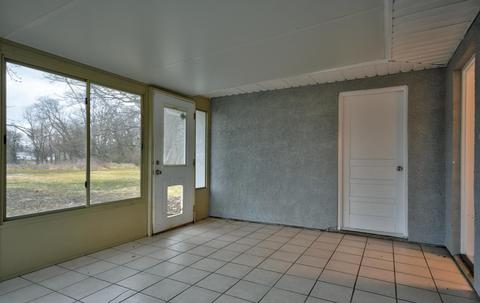1496 E Moler Rd, Columbus, OH 43207 photo 15