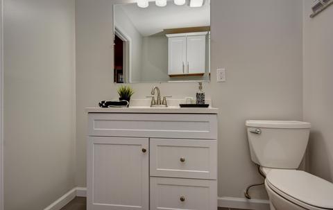 1496 E Moler Rd, Columbus, OH 43207 photo 8
