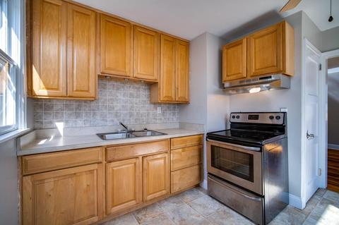 1417 N Plum St, Springfield, OH 45504 photo 8