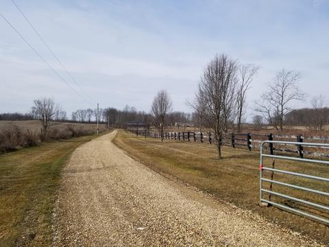 6751 Sharp Rd, Mount Vernon, OH 43050 photo 2
