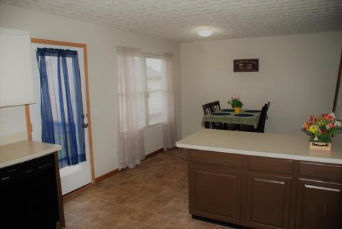 106 Simon St, Delaware, OH 43015 photo 9