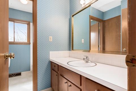1241 Castleton Rd N, Columbus, OH 43220 photo 29