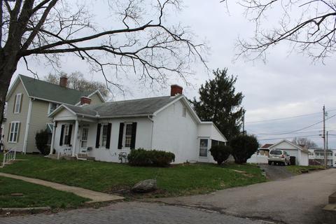 450 E Franklin St, Circleville, OH 43113 photo 8