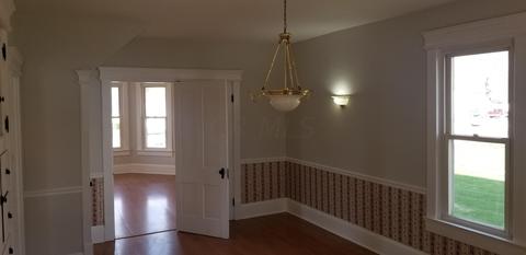 332 E William St, Delaware, OH 43015 photo 6