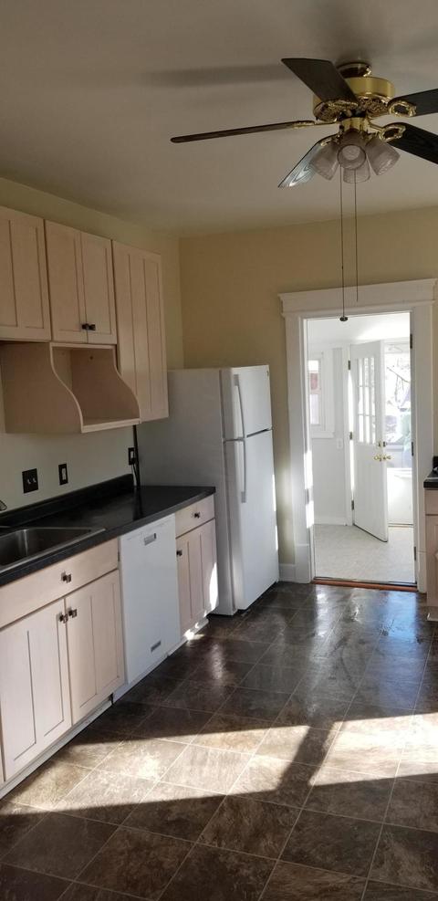 332 E William St, Delaware, OH 43015 photo 7