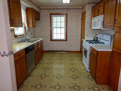 300 Sunset Dr, Circleville, OH 43113 photo 13