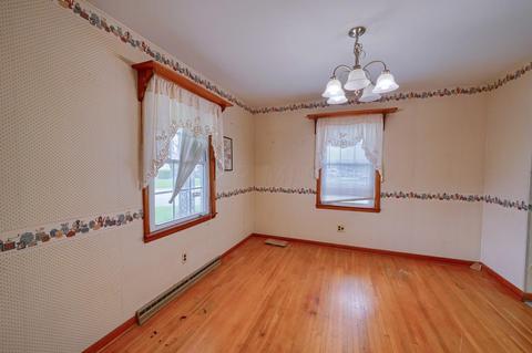 300 Sunset Dr, Circleville, OH 43113 photo 9