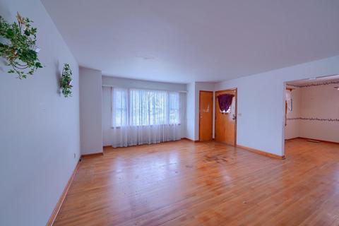300 Sunset Dr, Circleville, OH 43113 photo 8