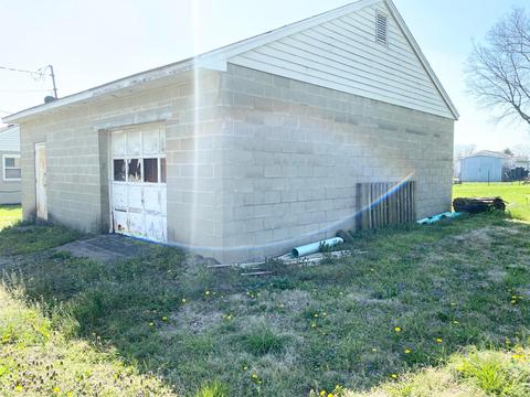 386 Weldon Ave, Circleville, OH 43113 photo 7