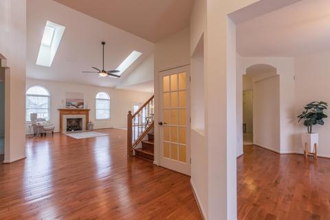 6820 Nolon Ct, Dublin, OH 43017 photo 4