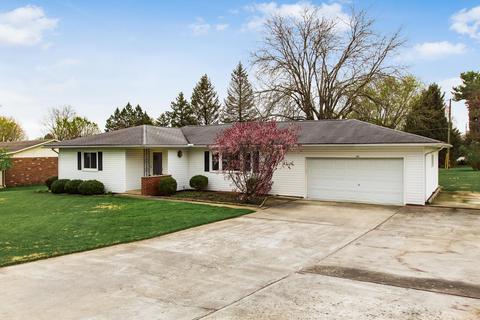 145 Hillcrest Dr, Circleville, OH 43113 photo 3