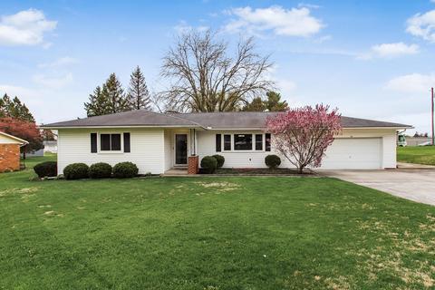 145 Hillcrest Dr, Circleville, OH 43113 photo 1