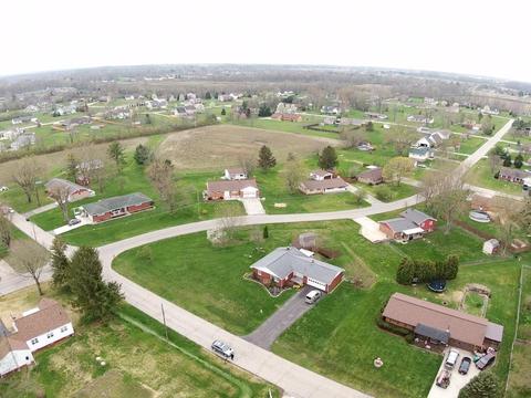 2707 Anita Dr, Springfield, OH 45504 photo 2