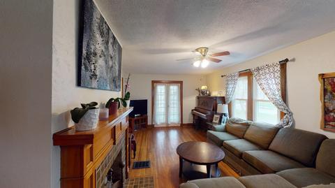 504 E Torrence Rd, Columbus, OH 43214 photo 4
