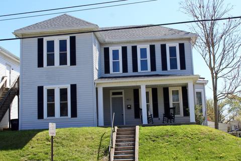 402 N Maple St, Lancaster, OH 43130 photo 1