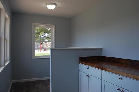 527 E Main St, Logan, OH 43138 photo 15