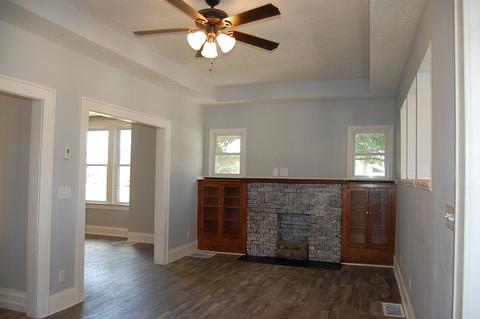 527 E Main St, Logan, OH 43138 photo 6