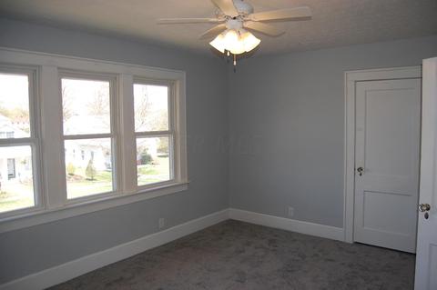 527 E Main St, Logan, OH 43138 photo 27