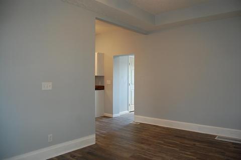 527 E Main St, Logan, OH 43138 photo 11