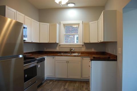 527 E Main St, Logan, OH 43138 photo 12