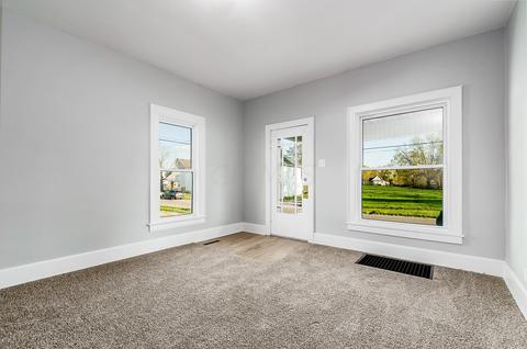 30 E Stevens St, Newark, OH 43055 photo 4