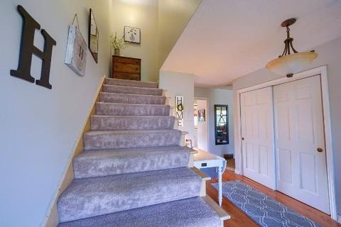 562 Mapleview Ln, Circleville, OH 43113 photo 4