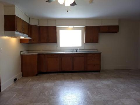 364 N Isabella St, Springfield, OH 45504 photo 2