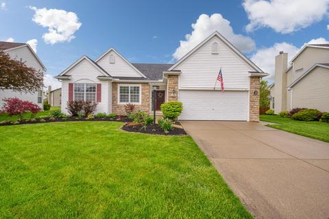 74 Trail E, Pataskala, OH 43062 photo 1