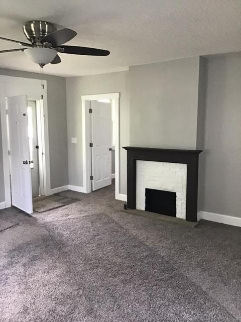 207 W Mill St, Circleville, OH 43113 photo 2