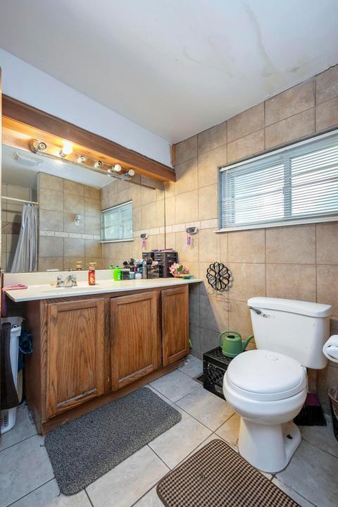 409 E Markison Ave, Columbus, OH 43207 photo 22