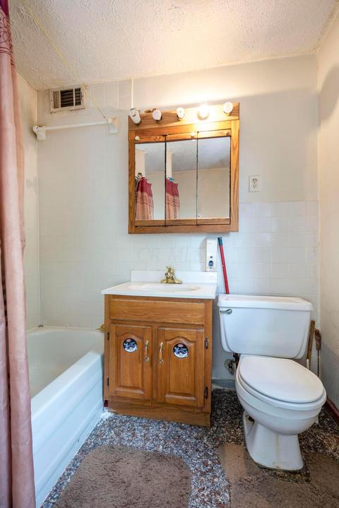 409 E Markison Ave, Columbus, OH 43207 photo 18
